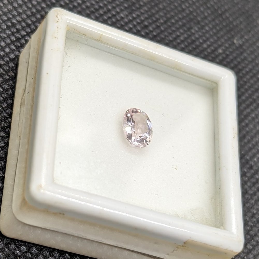 PURE pink morganite 1ct